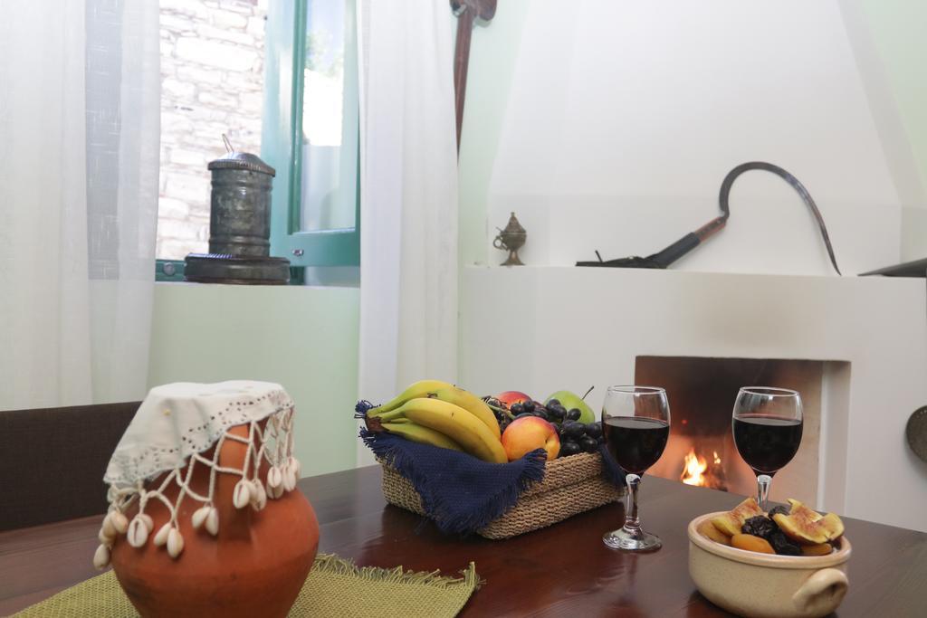 To Konatzi Tis Marikas Tzai Tou Yianni Guest House Kato Drys Eksteriør bilde